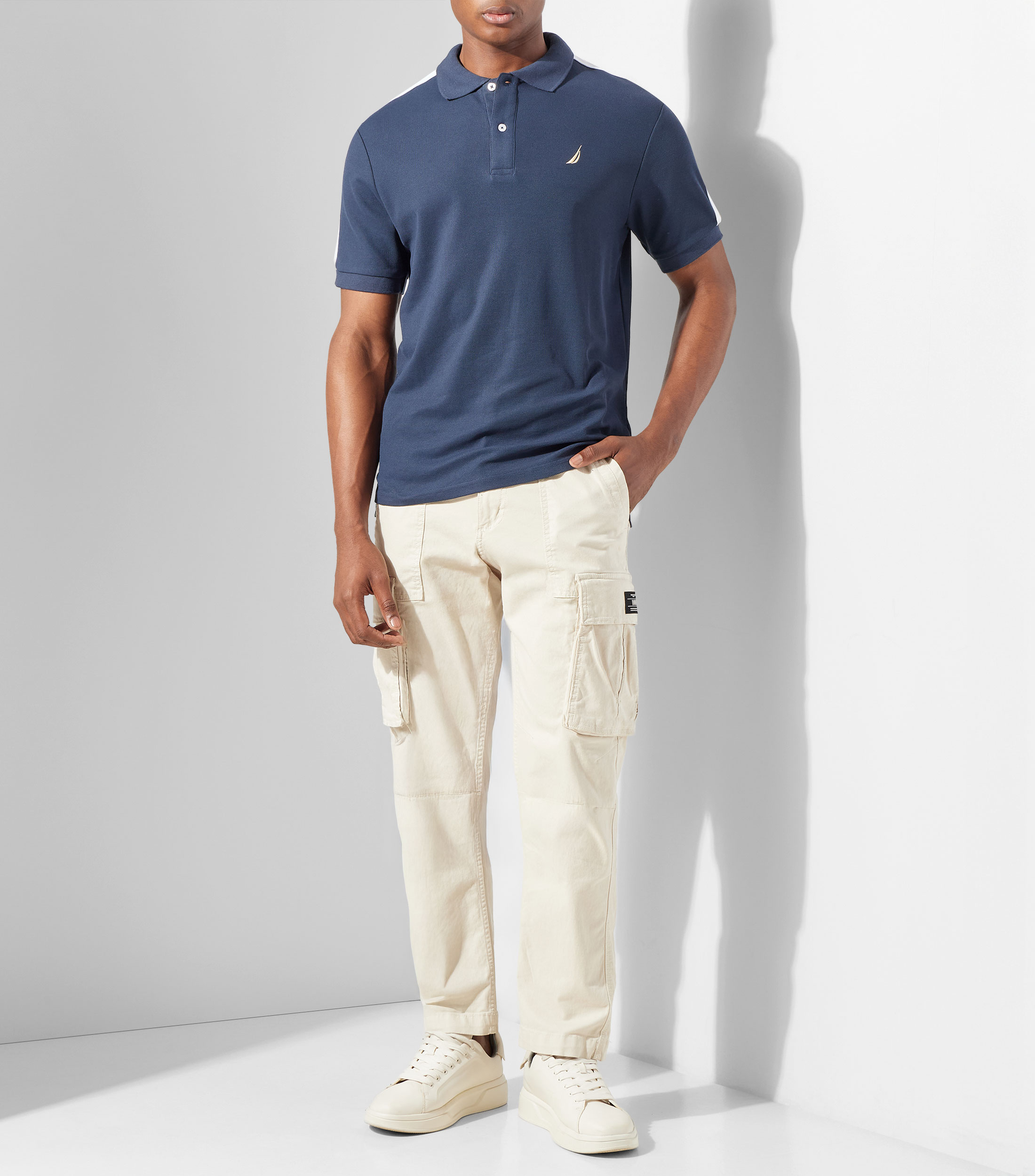 Playera tipo polo manga corta lisa Hombre